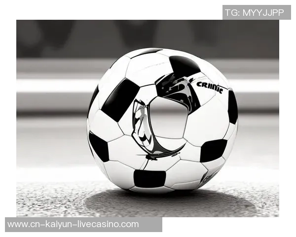 足球的形状与构造探秘：从经典黑白到现代设计的演变与影响